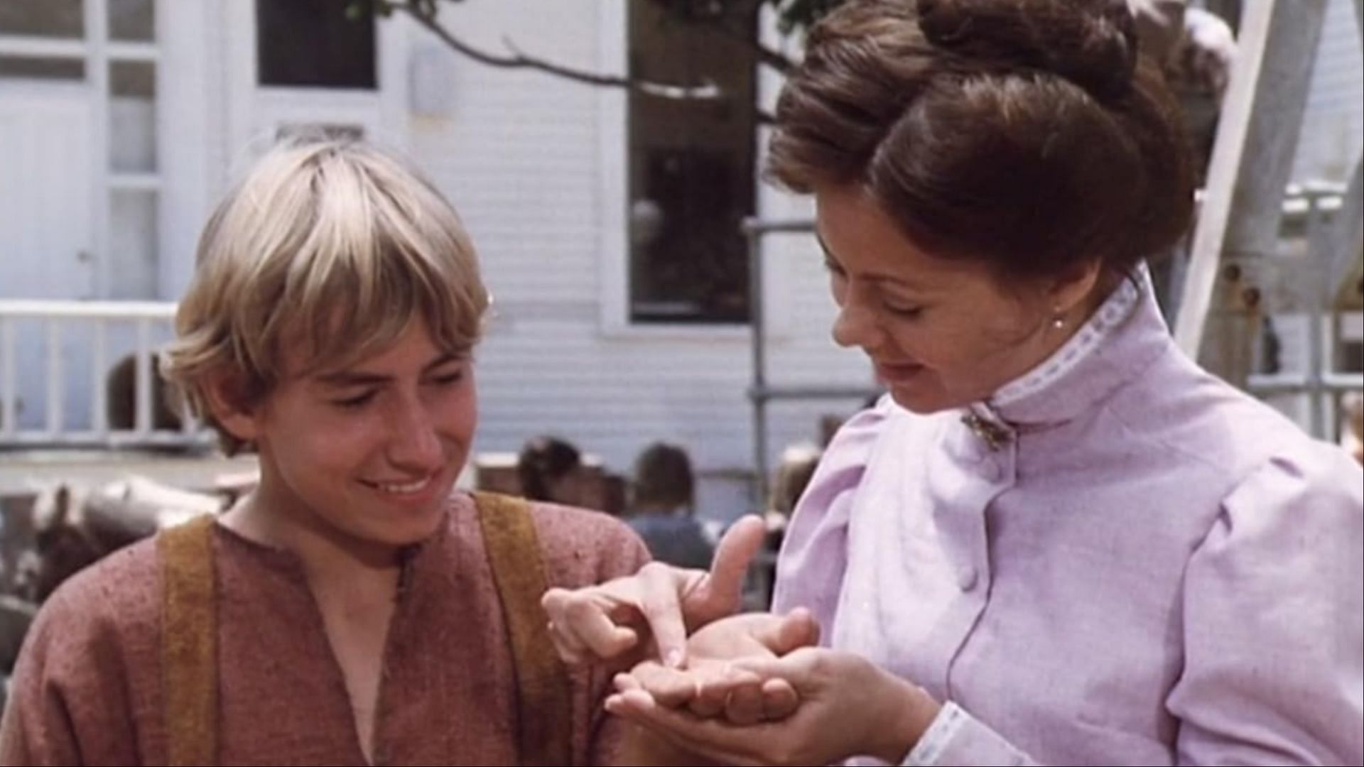 Chris Robinson portrays Elliot Medford in Amy portrayed by Jenny Agutter (Image via Amazon Prime)